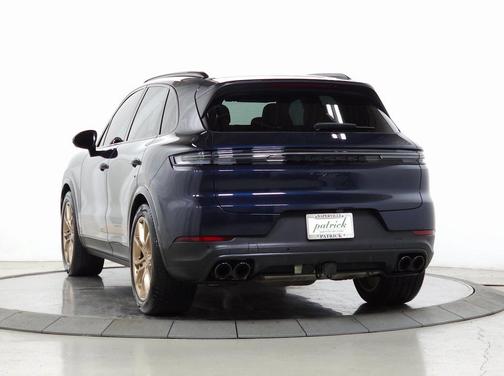 2024 Porsche Cayenne S
