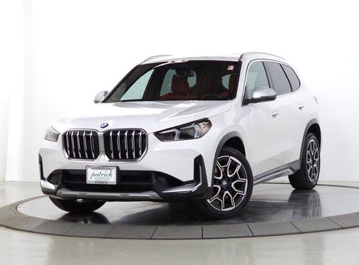 Alpine White 2023 BMW X1 xDrive28i