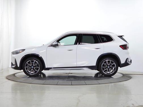 Alpine White 2023 BMW X1 xDrive28i