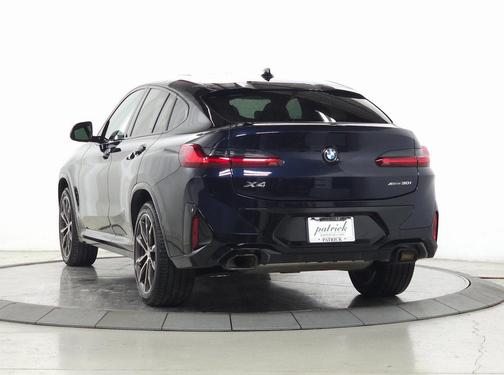 2023 BMW X4 xDrive30i