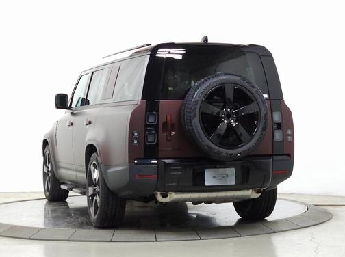 2026 Land Rover Defender P300 S