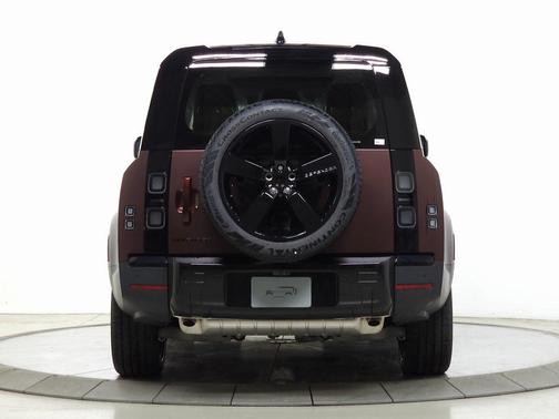 2026 Land Rover Defender P300 S