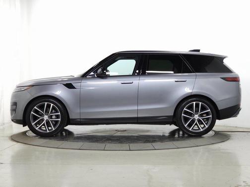 2023 Land Rover Range Rover Sport SE