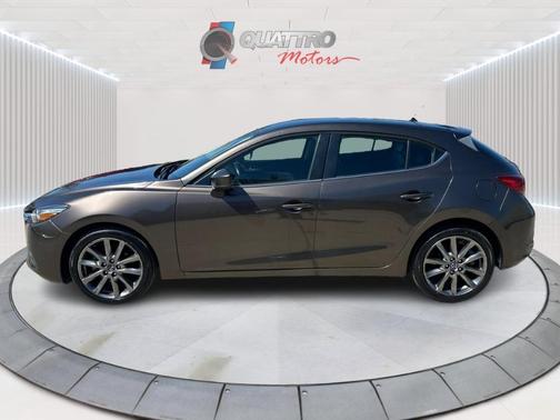 2018 Mazda Mazda3 Touring