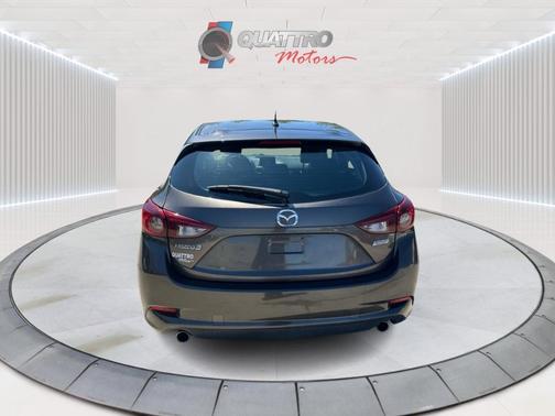 2018 Mazda Mazda3 Touring