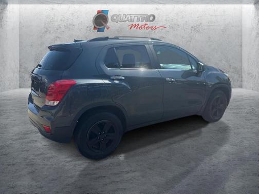 Satin Steel Metallic 2019 Chevrolet Trax LT