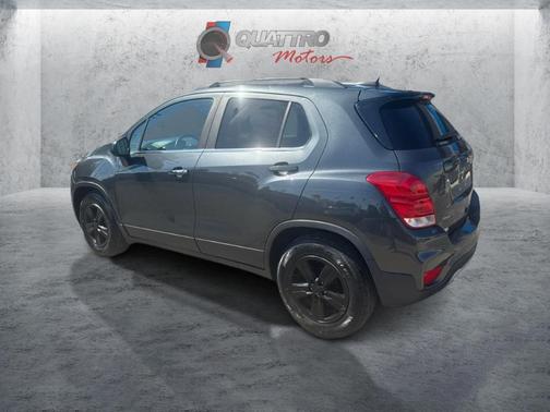 Satin Steel Metallic 2019 Chevrolet Trax LT