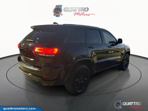2019 Jeep Grand Cherokee Laredo