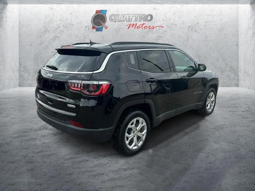 Diamond Black 2024 Jeep Compass Latitude