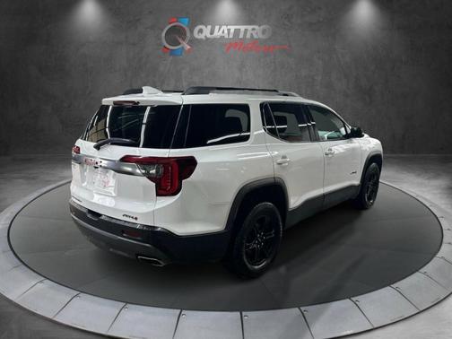 2021 GMC Acadia AT4