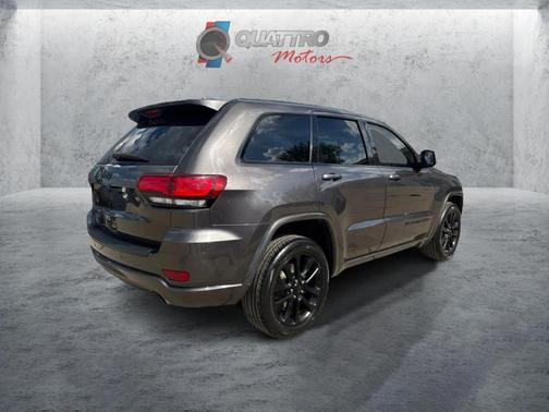 Granite Crystal Clearcoat Metallic 2020 Jeep Grand Cherokee Altitude