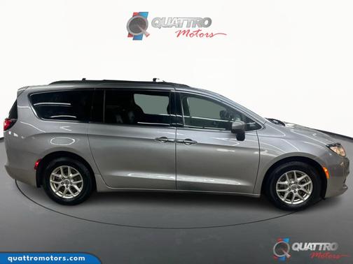 2021 Chrysler Voyager LXI