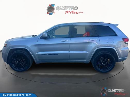 2020 Jeep Grand Cherokee Laredo