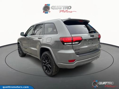 2020 Jeep Grand Cherokee Laredo