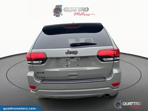 2020 Jeep Grand Cherokee Laredo