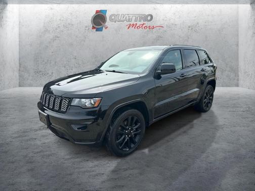 Diamond Black 2021 Jeep Grand Cherokee Laredo