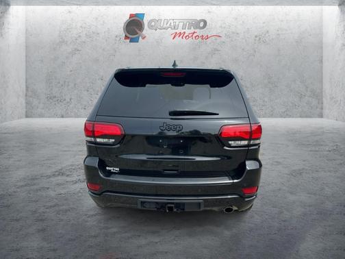 Diamond Black 2021 Jeep Grand Cherokee Laredo