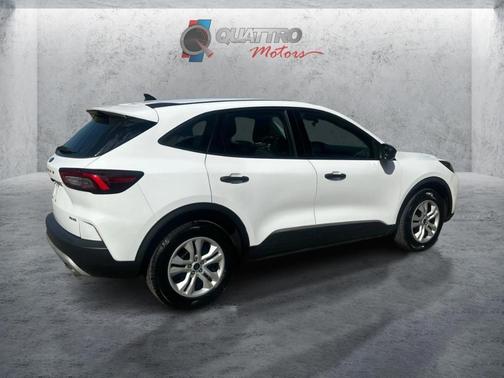 Oxford White 2023 Ford Escape Base