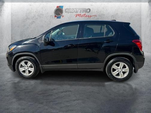 Mosaic Black Metallic 2019 Chevrolet Trax LS