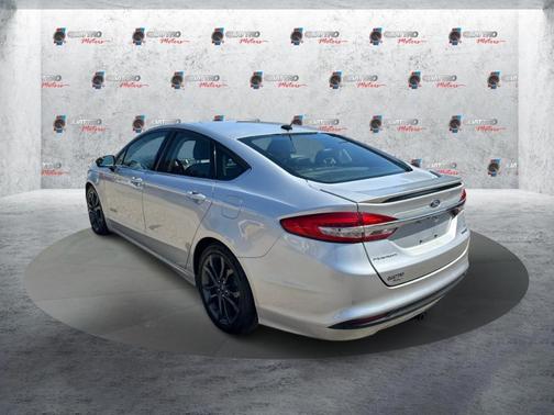 2018 Ford Fusion Hybrid SE