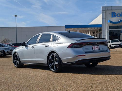 2024 Honda Accord Hybrid 