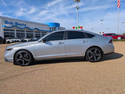 2024 Honda Accord Hybrid 