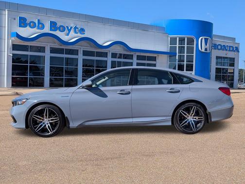 2022 Honda Accord Hybrid 