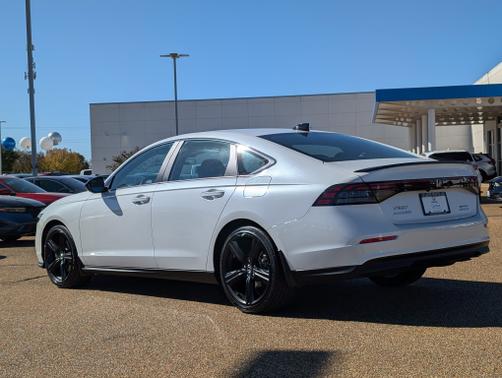 2024 Honda Accord Hybrid 