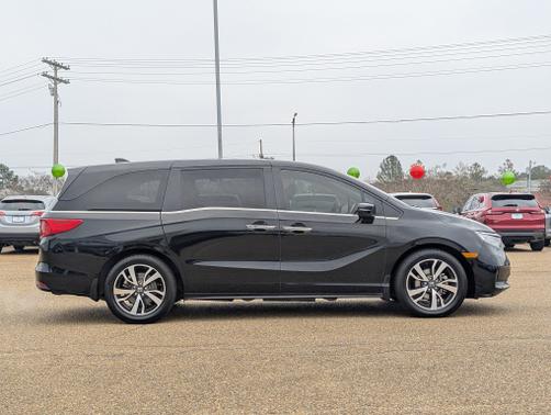 2023 Honda Odyssey 