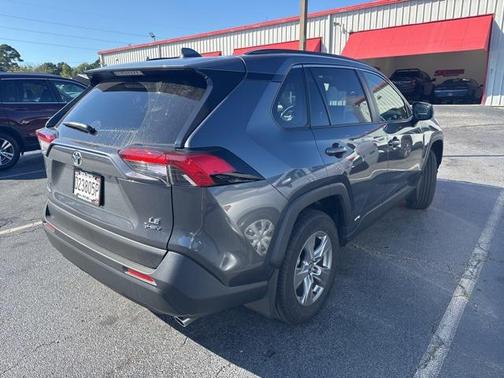 2025 Toyota RAV4 Hybrid SE