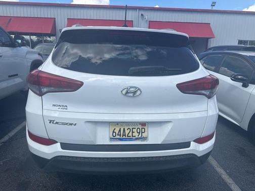 2016 Hyundai TUCSON SE