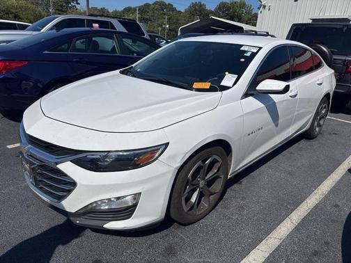 2022 Chevrolet Malibu FWD LT