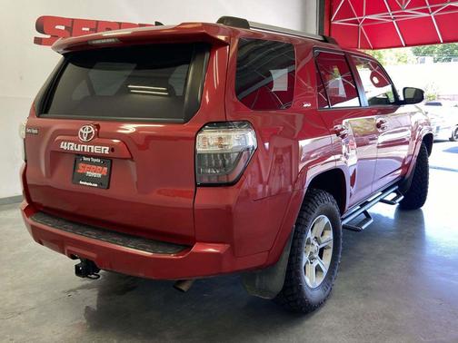 Barcelona Red Metallic 2021 Toyota 4Runner SR5