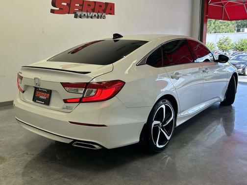 Platinum White Pearl 2022 Honda Accord Sport 2.0T