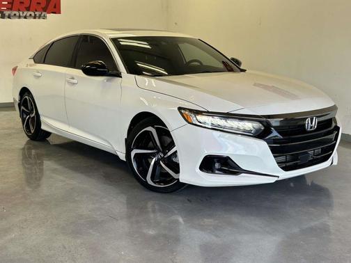 Platinum White Pearl 2022 Honda Accord Sport 2.0T