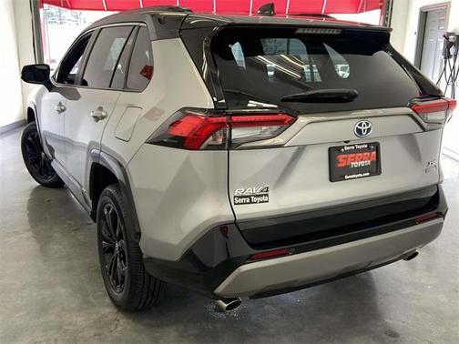 2024 Toyota RAV4 Hybrid SE