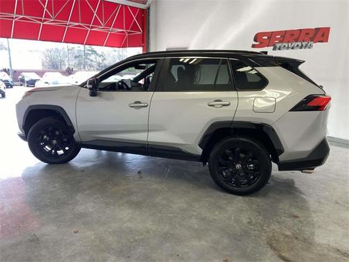 2024 Toyota RAV4 Hybrid SE