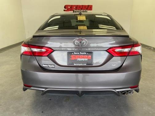 Photo 5 of 23 of 2020 Toyota Camry SE
