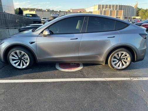 2026 Tesla Model Y Long Range Dual Motor All-Wheel Drive