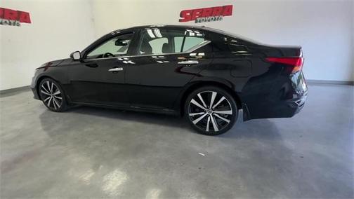 2020 Nissan Altima Platinum VC-Turbo FWD