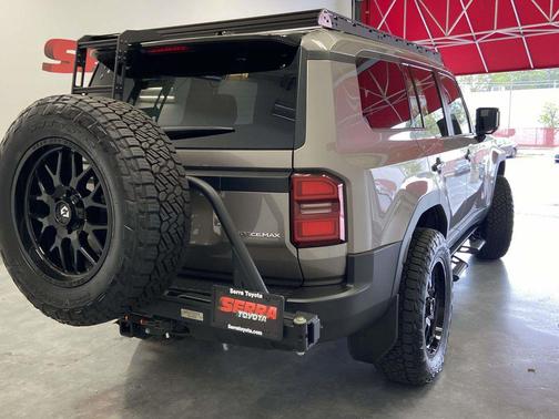 Meteor Shower 2025 Toyota Land Cruiser 1958