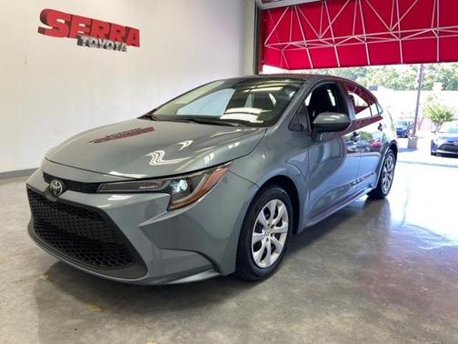 Photo 3 of 25 of 2021 Toyota Corolla LE