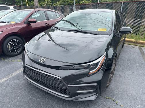 Black Sand Pearl 2022 Toyota Corolla SE