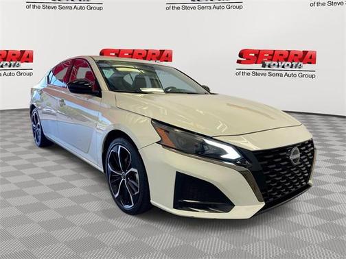 2025 Nissan Altima SR FWD