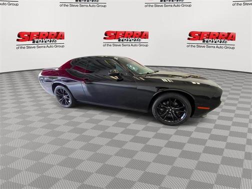 2017 Dodge Challenger SXT