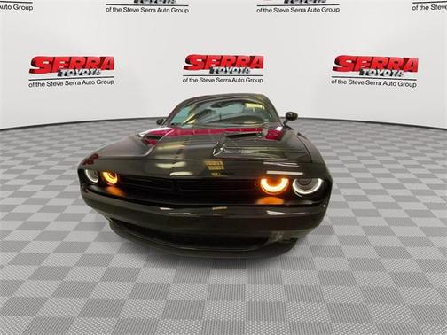 2017 Dodge Challenger SXT