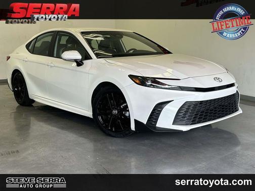 Ice Cap 2025 Toyota Camry SE