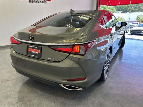 Sunlit Green 2019 Lexus ES 350 Luxury