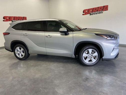 2021 Toyota Highlander LE