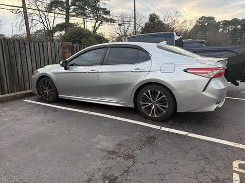 2019 Toyota Camry SE